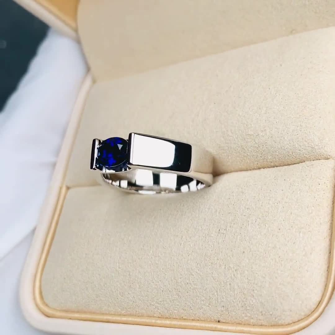 ヴィンテージ 青いオーバルカットリング ヴィンテージ ブルー サファイア リング、オーバル カット