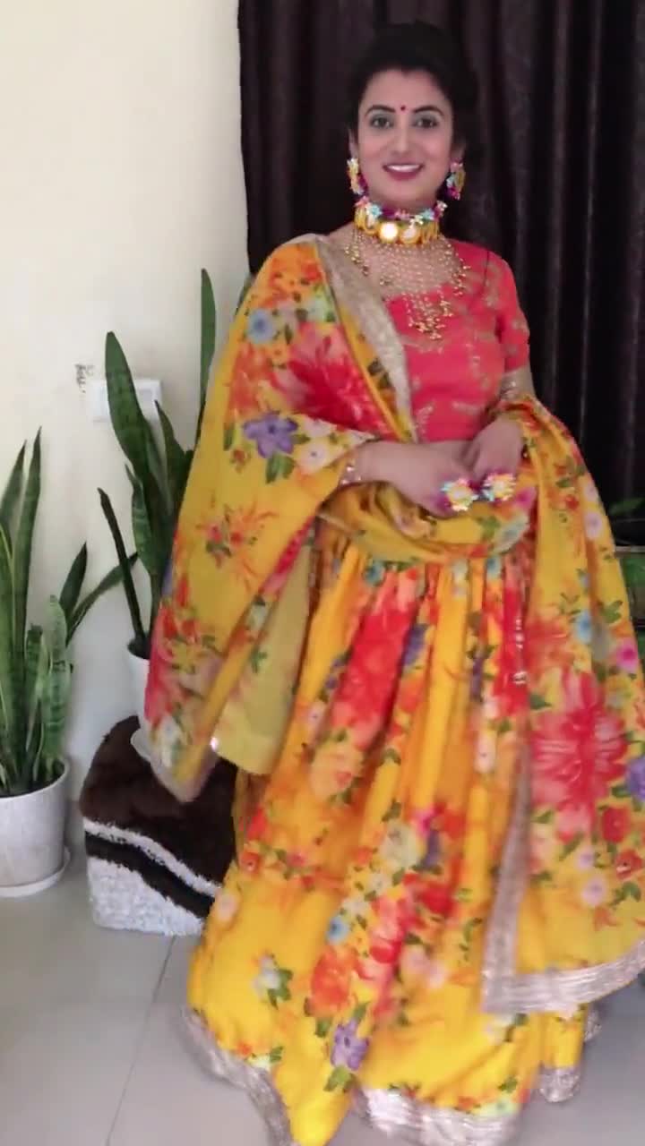 Yellow Sabyasachi Lehenga Choli Floral Outfit Printed Lehengas Mehendi Indian Bride uivmuy