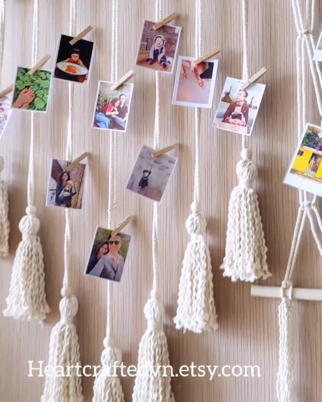 Macrame Polaroid hanger macrame photo hanger Polaroid photo hanger Polaroid  display hanger macrame photo frame valentines gift -  Italia