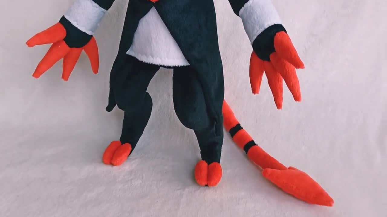 モクシー ヘルヴァ ボス ぬいぐるみ - Etsy 日本