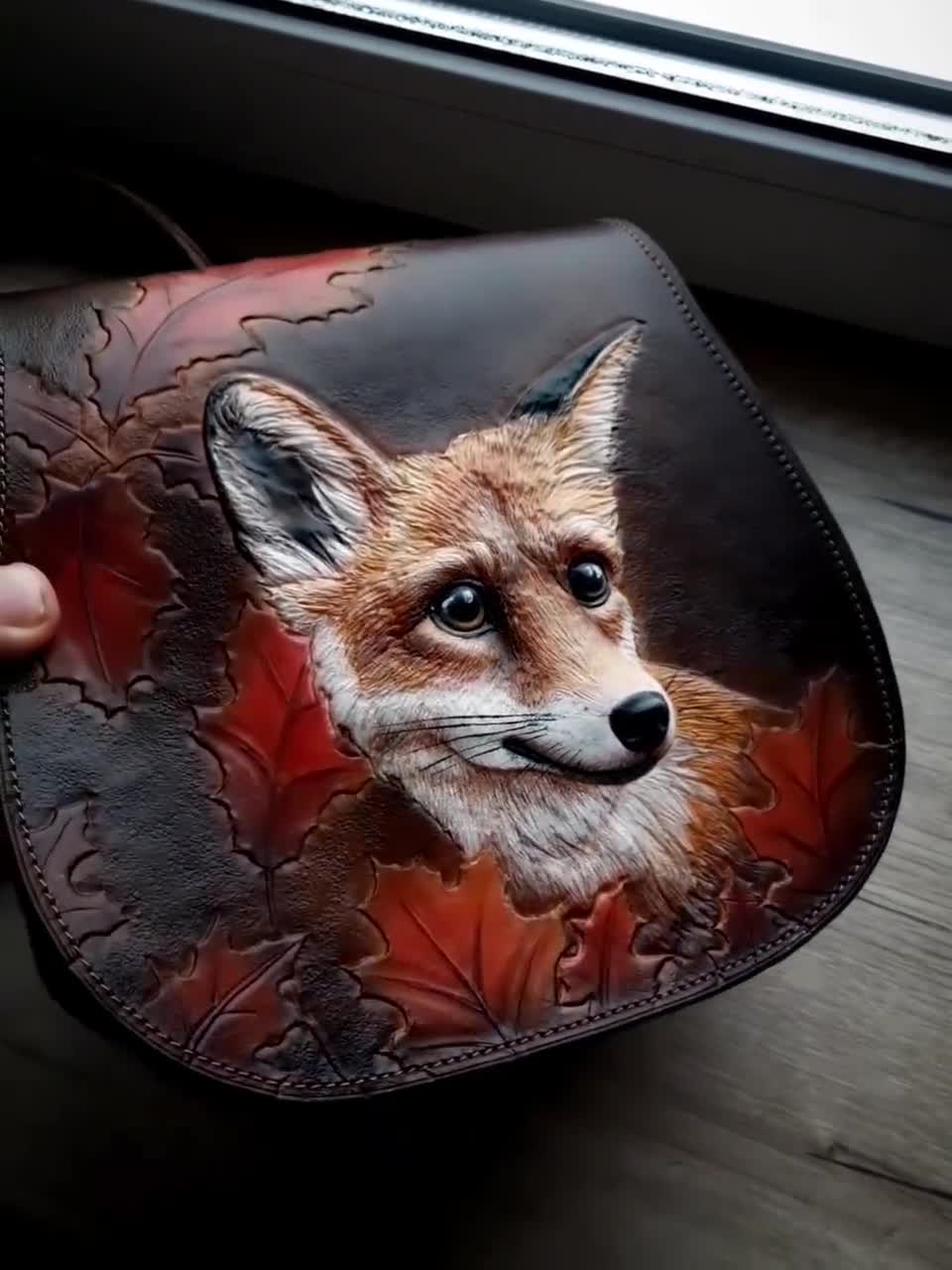 Colorful Fox Face Faux Leather Handbag W/Faux Fur Fox Tail, Animal Shape  Purse | Fox purse, Crochet fox, Leather bag pattern