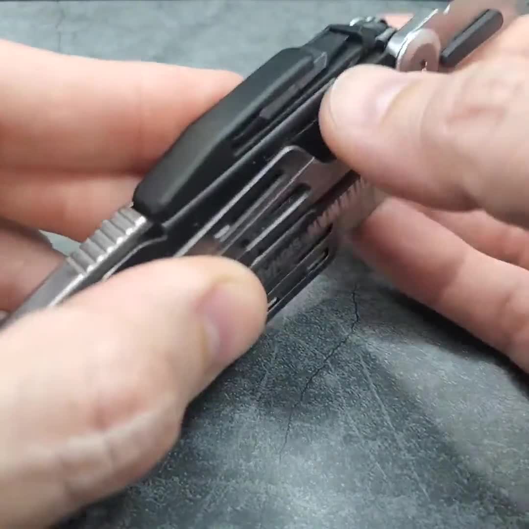 交換用シャープナー - レザーマンシグナル用ビット収納 - レザーマン