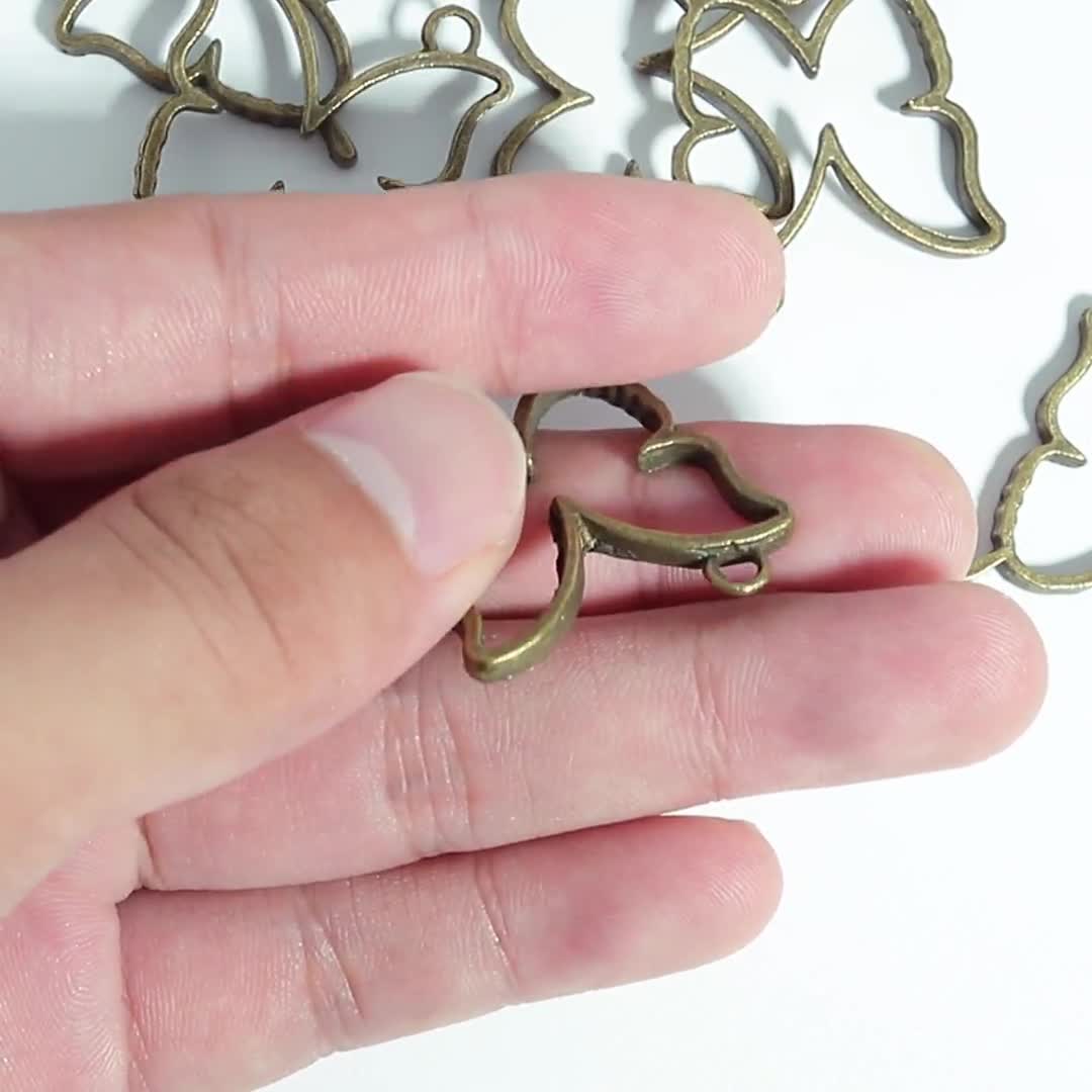 Zinc alloy charms on sale