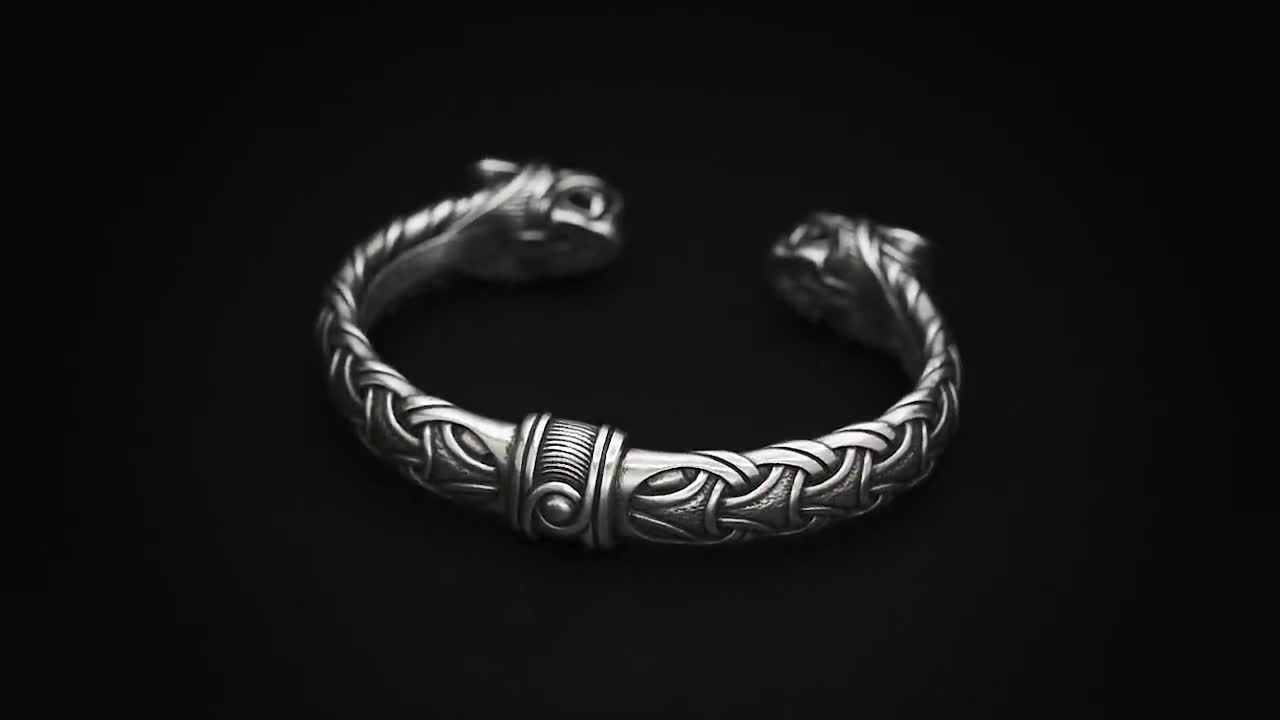 Viking Arm Ring | Forged by Friidom2 - Vikinger Blood