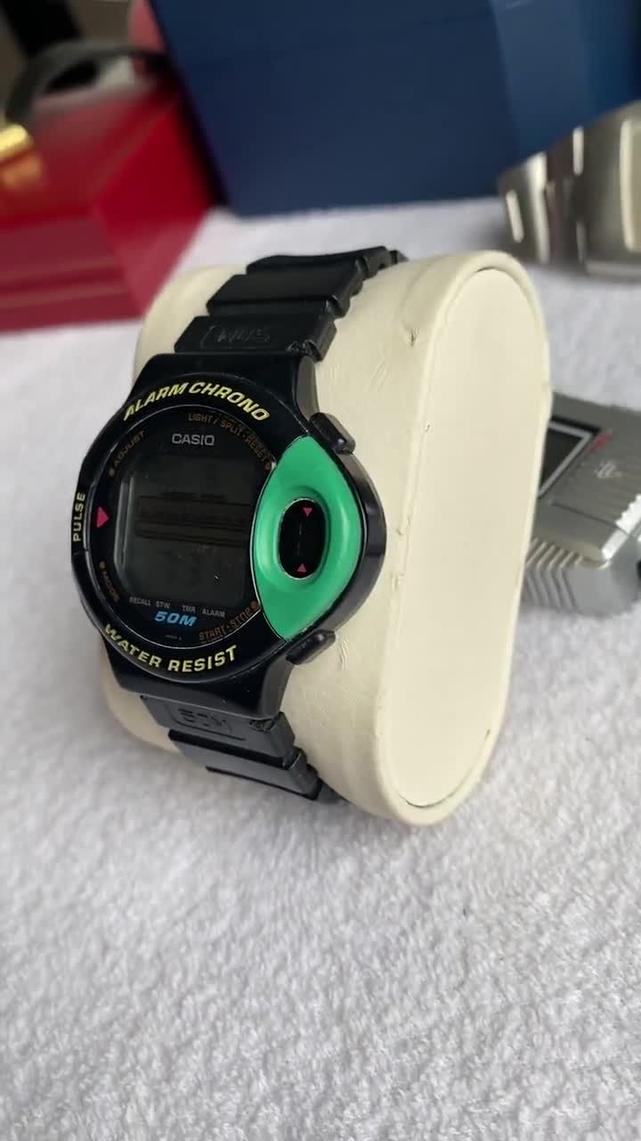 Vintage Casio JP-200W Digital Watch: 90s Sport Pulse Sensor Chrono
