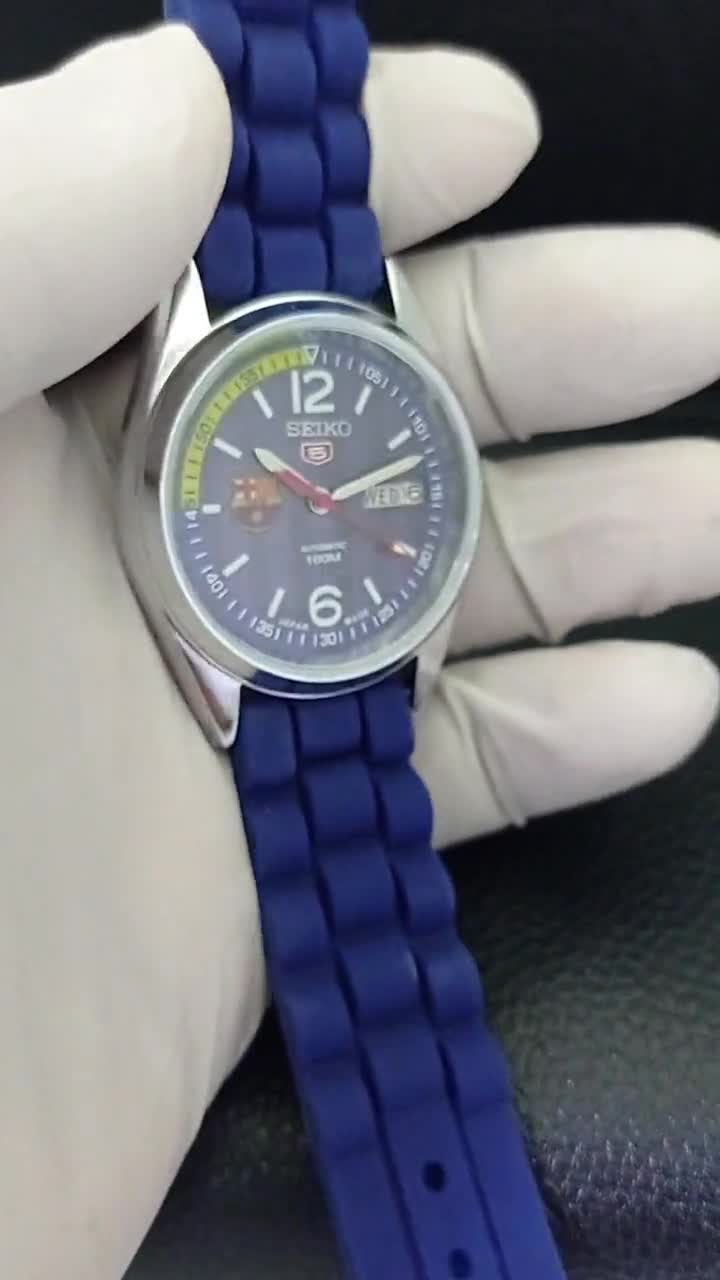 セイコー ファイブ SEIKO 5 スポーツ FCバルセロナ 自動巻き 腕時計 SRP303J1 かっこいい★送料無料★ セイコー5 SEIKO5 バルセロナ メンズ腕時計 ブルー 自動巻 ヴィンテージ アンティーク