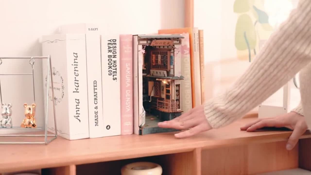 Japanese Bookshelf Decoration - 3D Wood Puzzle Booknook Kit With