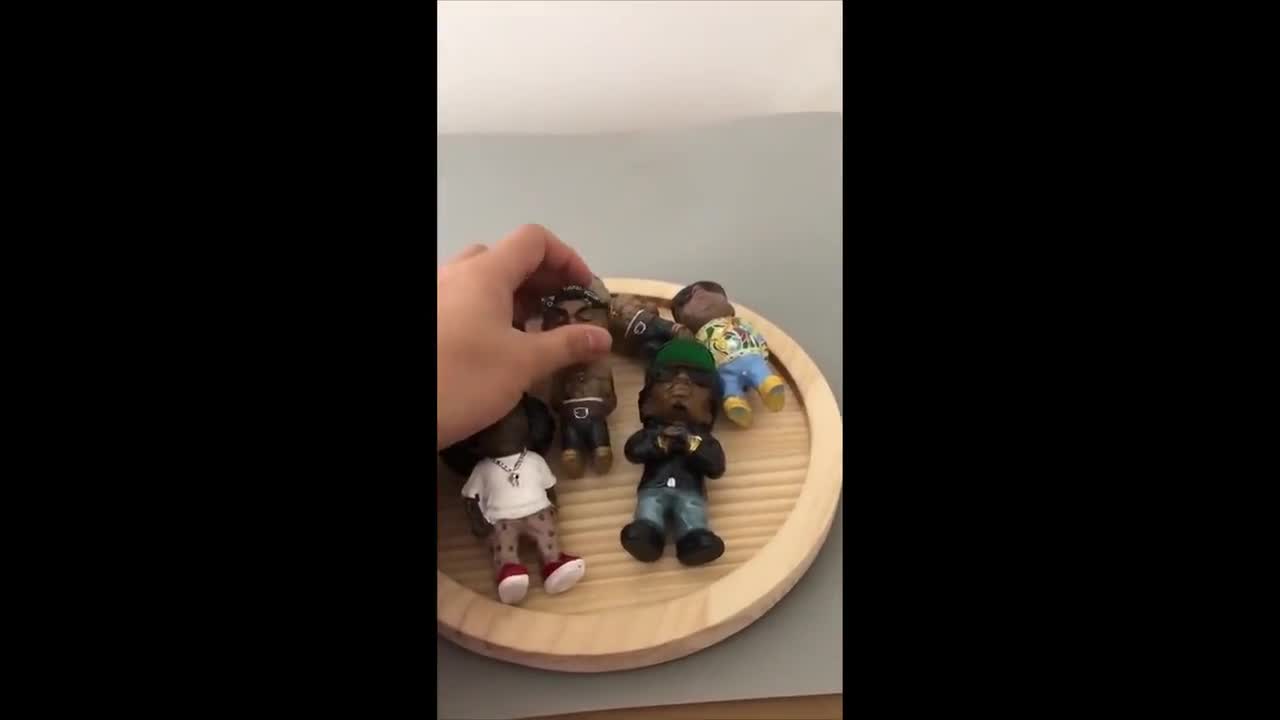 Hip Hop Funny Rapper Bro Figurine Mini ornamenti in resina impostati per la  casa, interni ed esterni, ornamenti, decorazioni, regali -  Italia