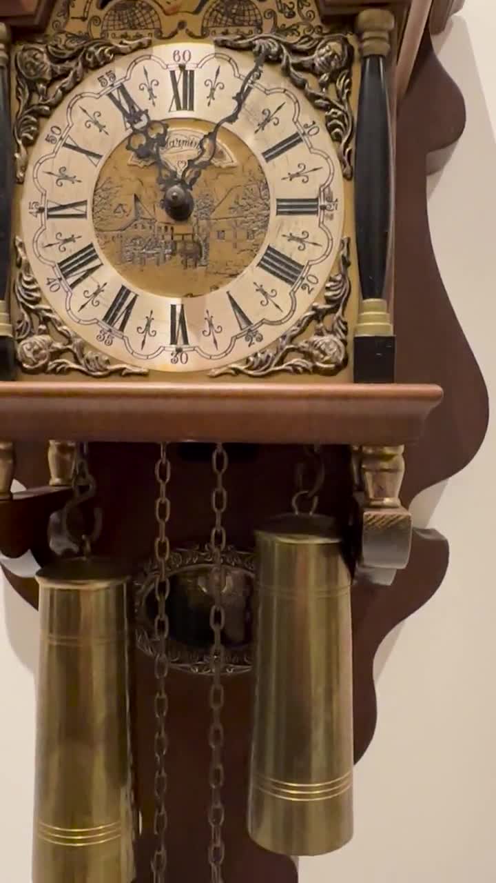 Vintage Warmink WUBA Dutch Wall Clock – Mechanical Weight Driven