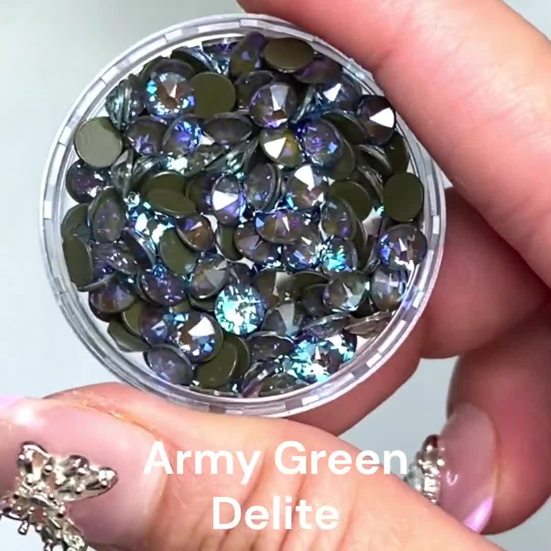 ※のん様用【美品 廃盤】SWAROVSKI 銀座 グリーンクリスタル クリスタル アーミーグリーン デライト (001 L130D) スワロフスキー