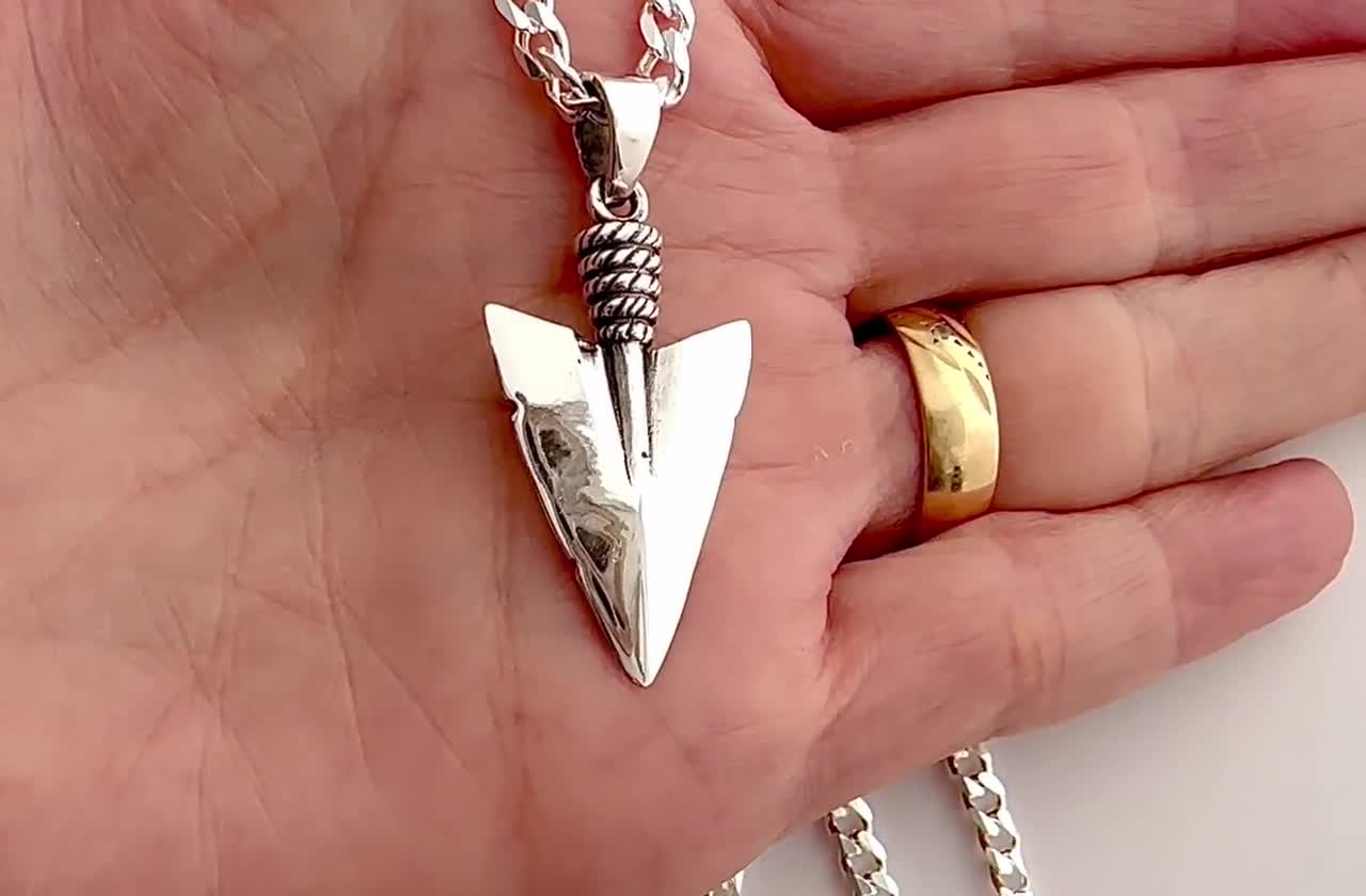 Avon deals arrowhead necklace