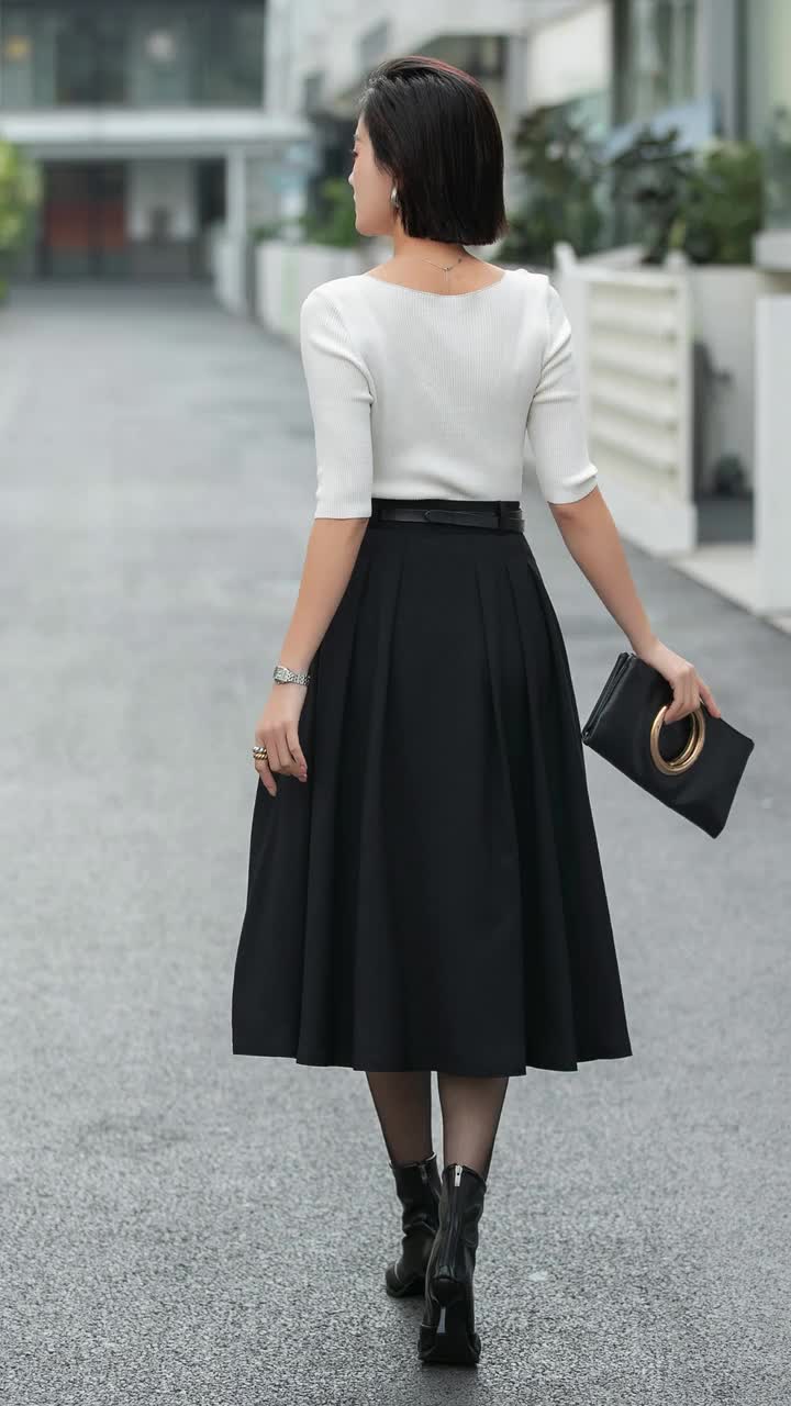 Black Pleated Midi Skirt With Pockets – High Waist A-line Office