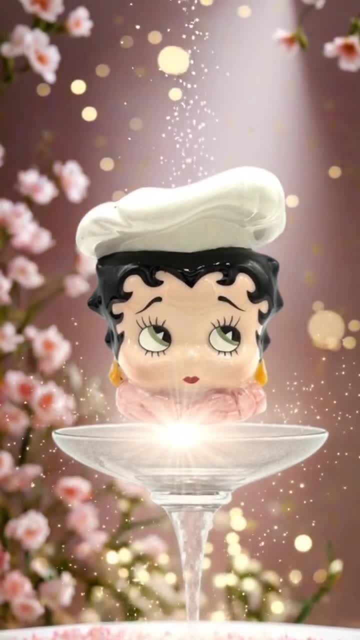Gorgeous Collectible and Vintage Betty Boop as Chef Vase, Candy