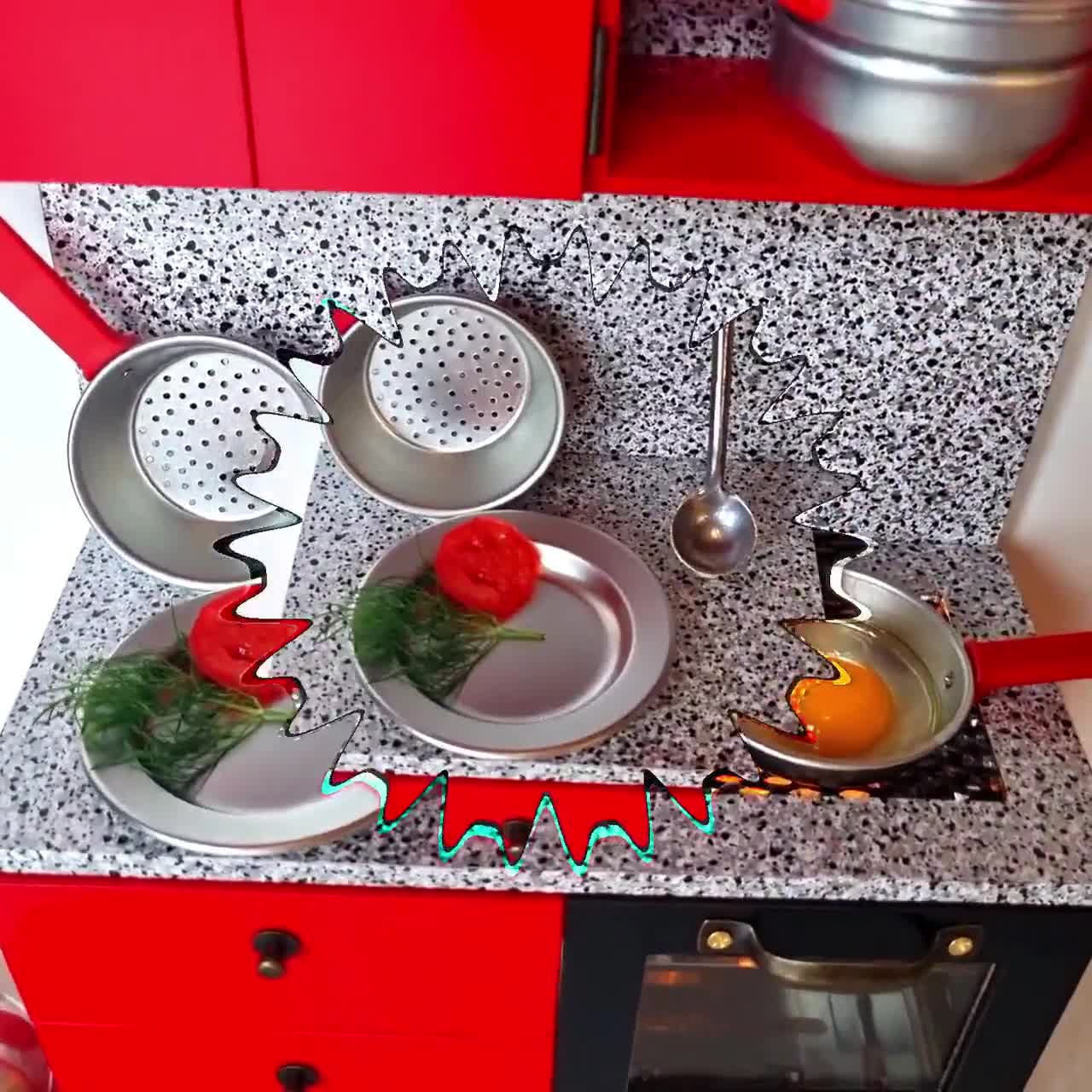 Mini ensemble de cuisine rouge pour enfants, version réelle