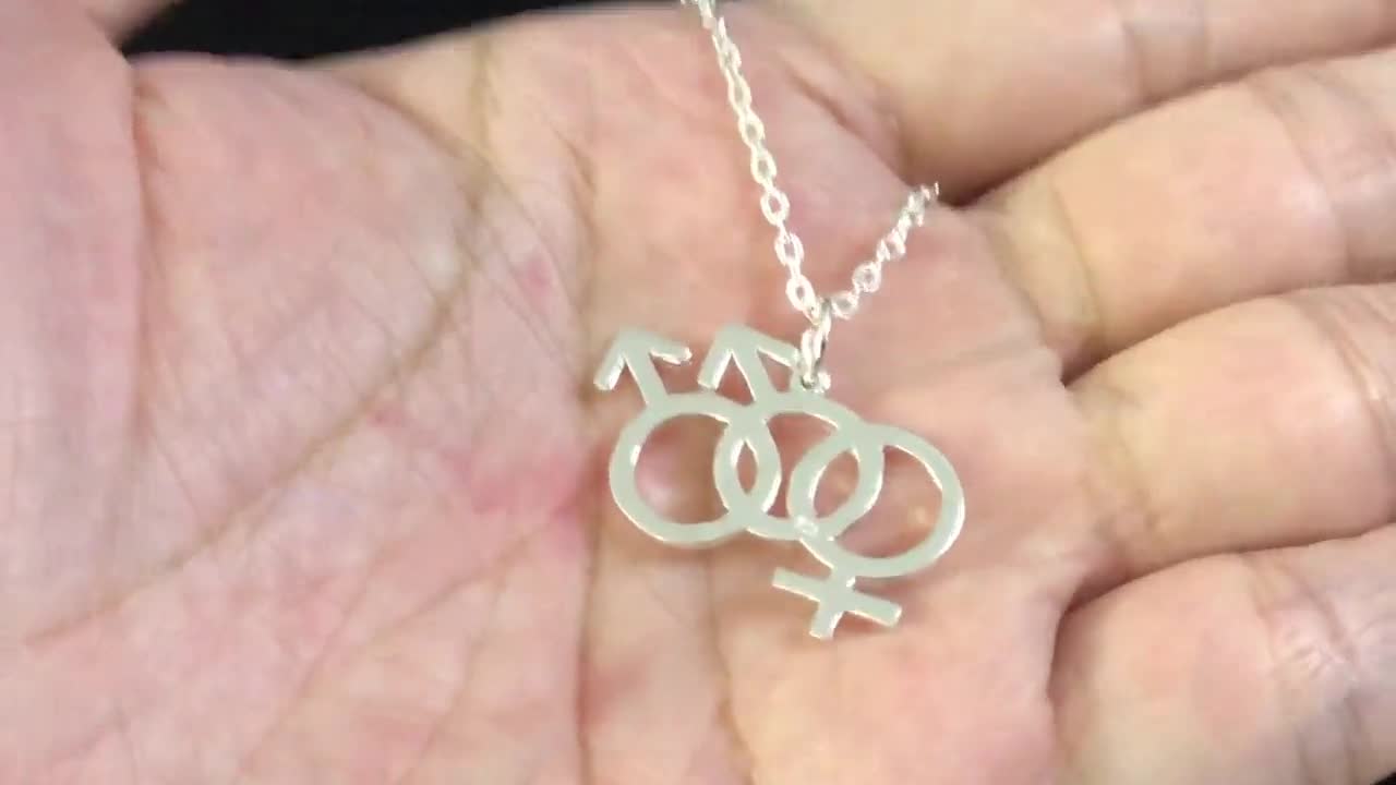 Female symbol outlet necklace h&m