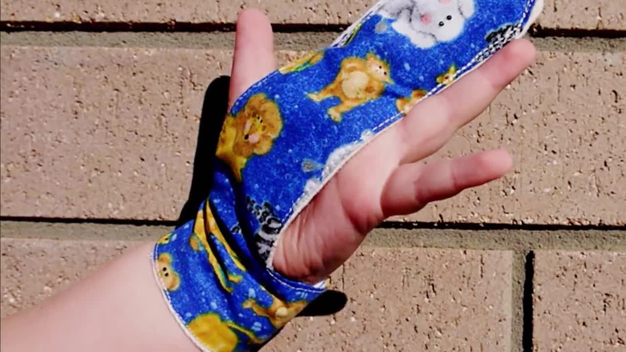 Finger Guard. Various Designs, Gentle Fabric Finger Guards: Break the  Finger-sucking Habit Safely. May Be Pulled off by Babies and Toddlers. 