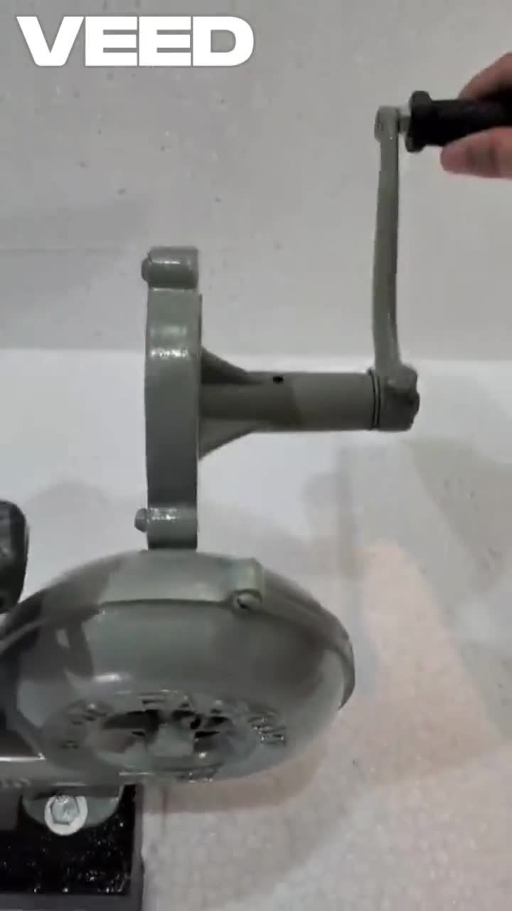 Forja de carbón de hierro, pedal de soplador manual, decoración de taller de herrería video poster