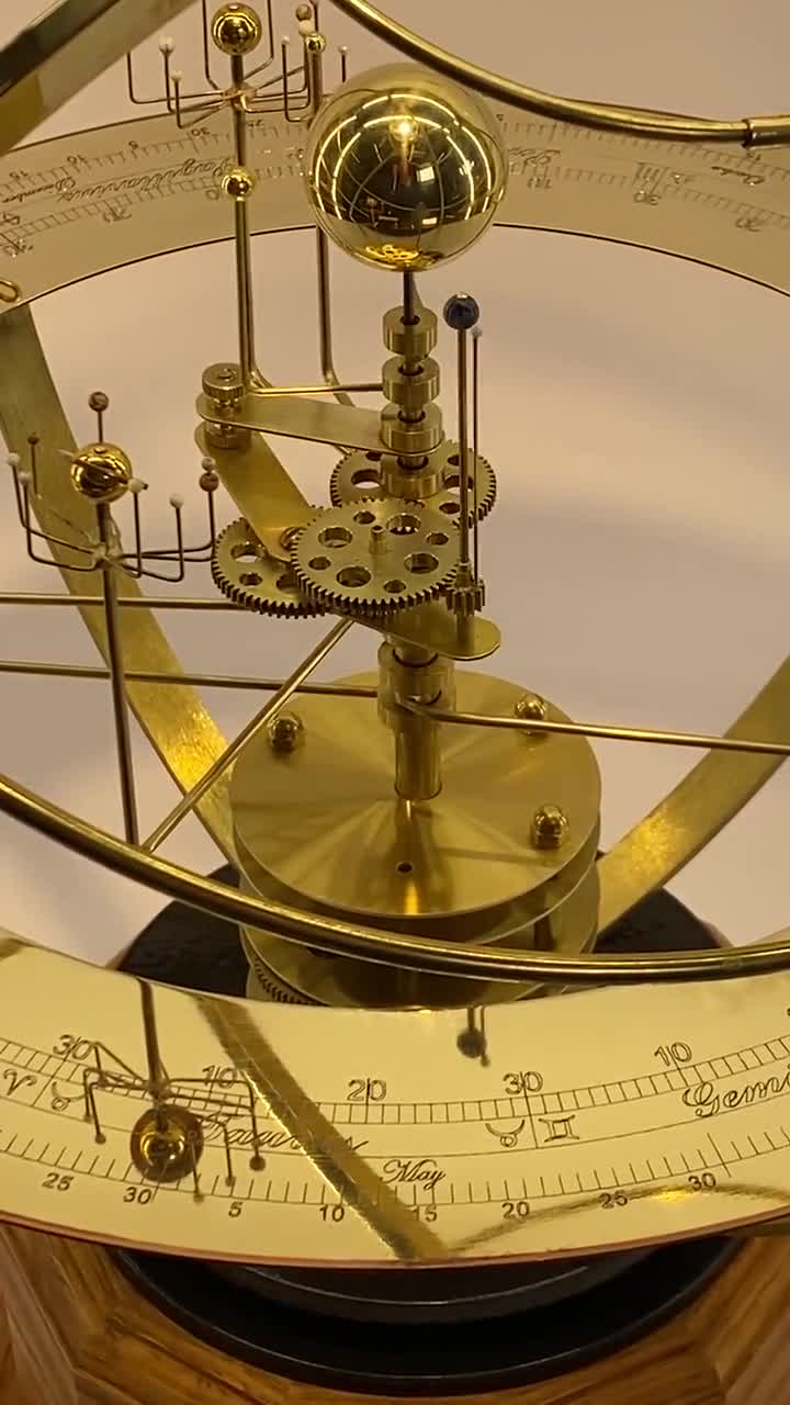 真鍮製 天球儀 木製台座付き 81A768HjWfL._AC_UF350,