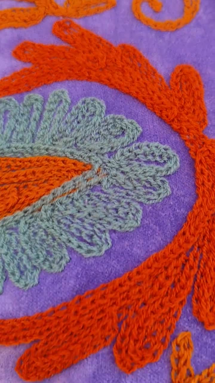スジャニベルベット手刺繍ジャケット、カラフルな花柄刺繍コート