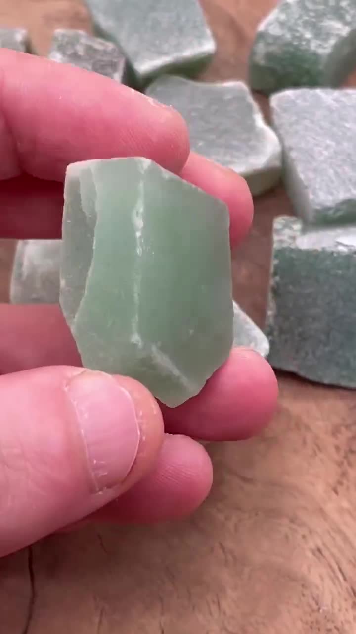 Aventurine Raw Stone - Raw Aventurine Chunk - Green Aventurine Gemstone -  Rough Aventurine – Heart Chakra Crystal – RA1013