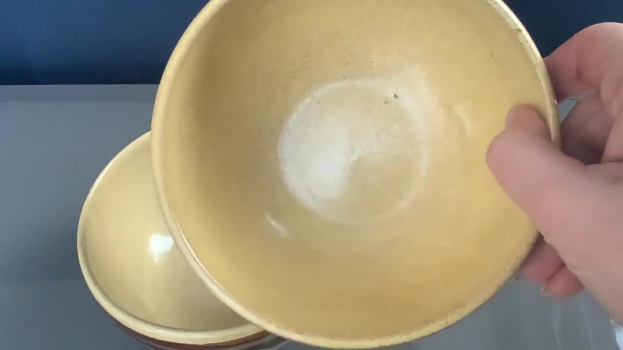 ヴィンテージ ラトビア産赤土ボウル：素朴な民芸陶器 - Etsy 日本