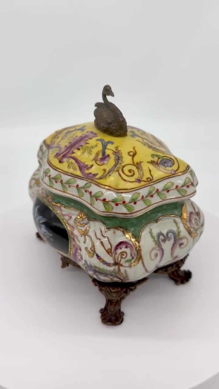 Wong Lee Porcelain Casket Bronze Swan Lid Vintage WL 1895 Mark