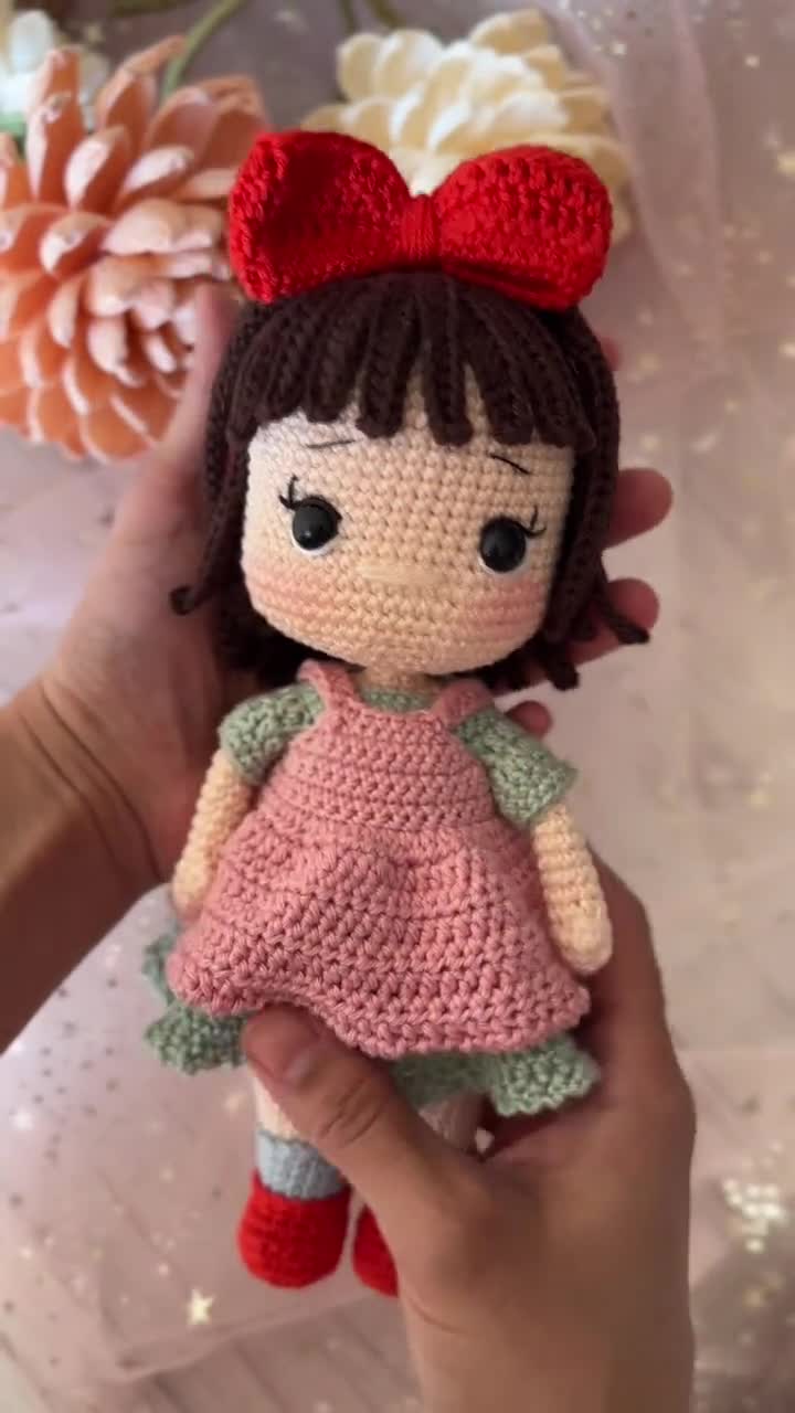 ハロウィンかぎ針編みのバニーブードゥー人形：手作りのぬいぐるみ