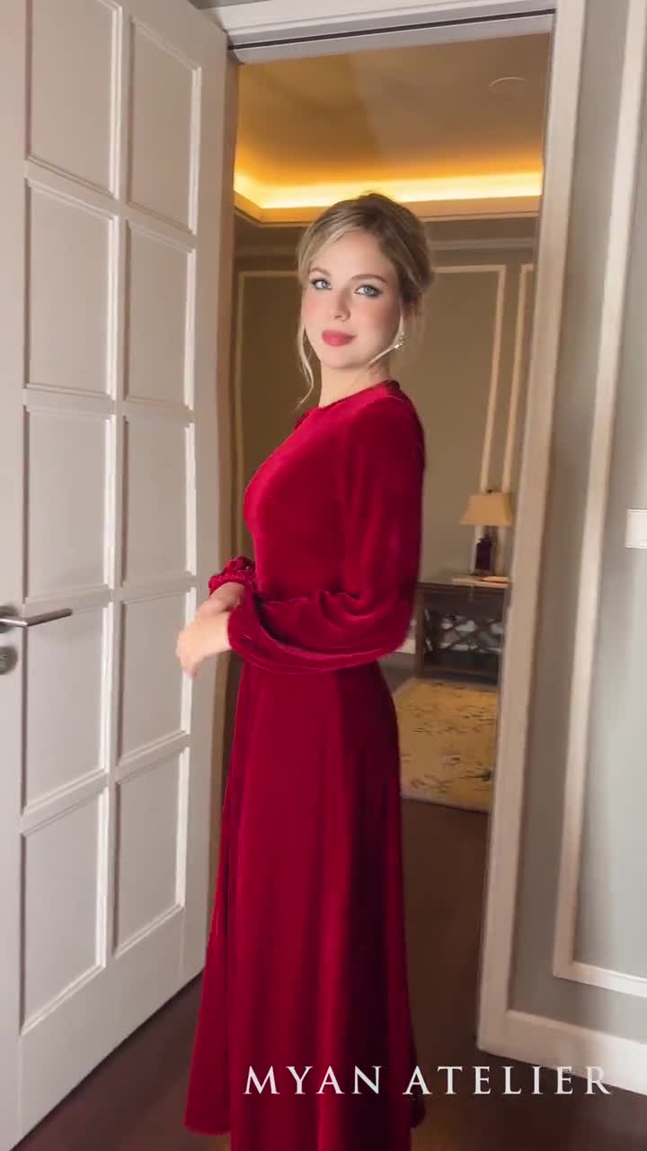 open lace back dress Winter Rose Velvet Shirt Dress – The Svaya main image 0