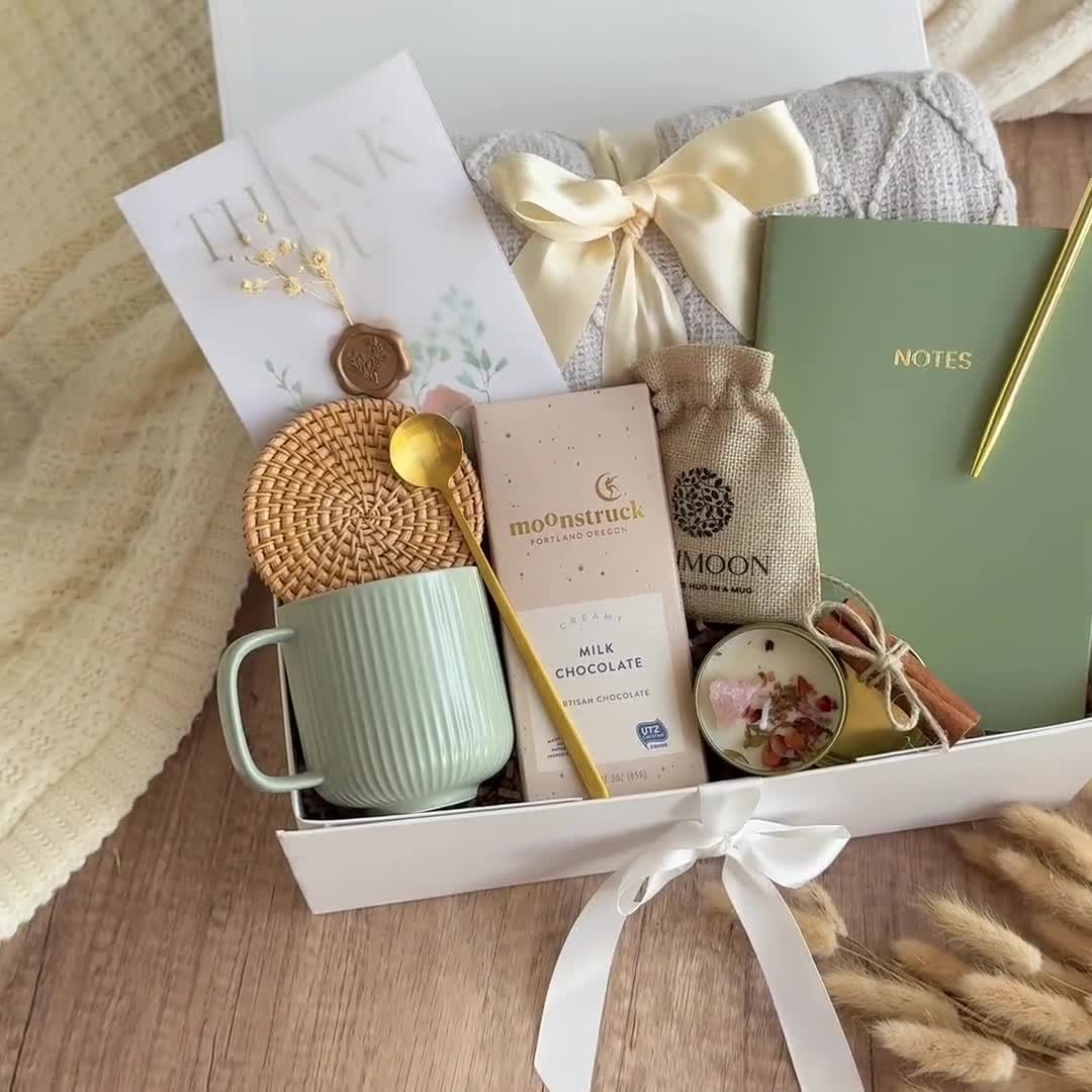 Thank You Personalized Gifts Gifts For Lady Manager Gift Basket Best Boss  Ever Ornament, Gift For, image size:1080x1080