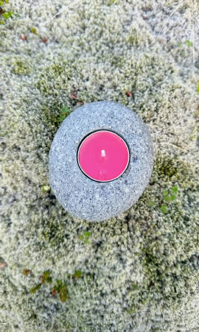 アイスランドのハンドメイド溶岩石キャンドルホルダー - 天然火山岩