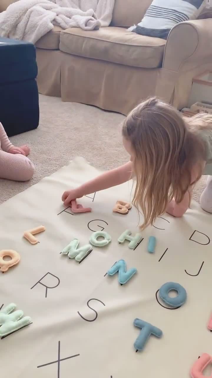 Lettres Magnétiques pour Réfrigérateur, Lettres Magnétiques, Kit Lettres L'alphabet  Magnétique pour Salle Classe,Jouet d'apprentissage Préscolaire,pour  Enfants,aimants Lettres : : Jeux et Jouets