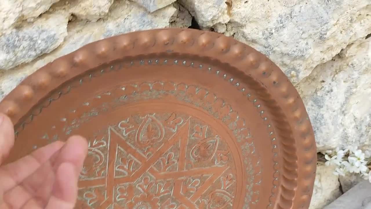 Ancien Plateau Marocain En Cuivre - Doré - Taille Moyenne - Vintage Années 1920-1940