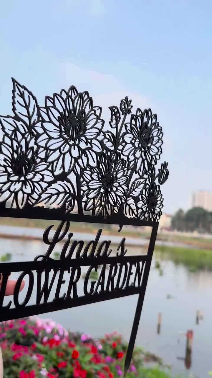 Relaxdays Cartello Da Giardino Con Scritta Garden, Ghisa, HxL 27,5 X 15,5 Cm Paletto Decorativo Con Ranocchio Colorato 69727707