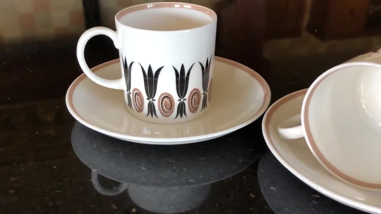 Vintage Wedgwood Susie Cooper Corinthian Coffee Can and Saucer X2