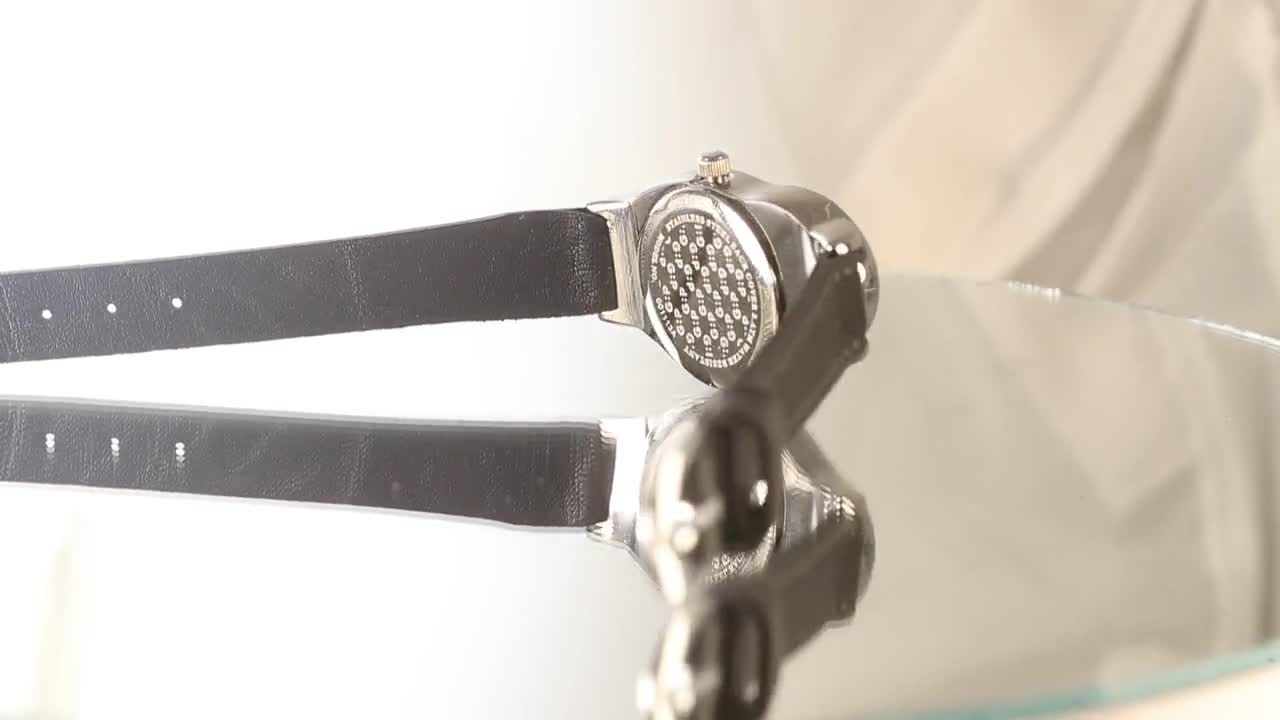 サルバドールダリ腕時計 レディース シルバー　ブレスレットウォッチ サルバドールダリ腕時計 レディース シルバー ブレスレット