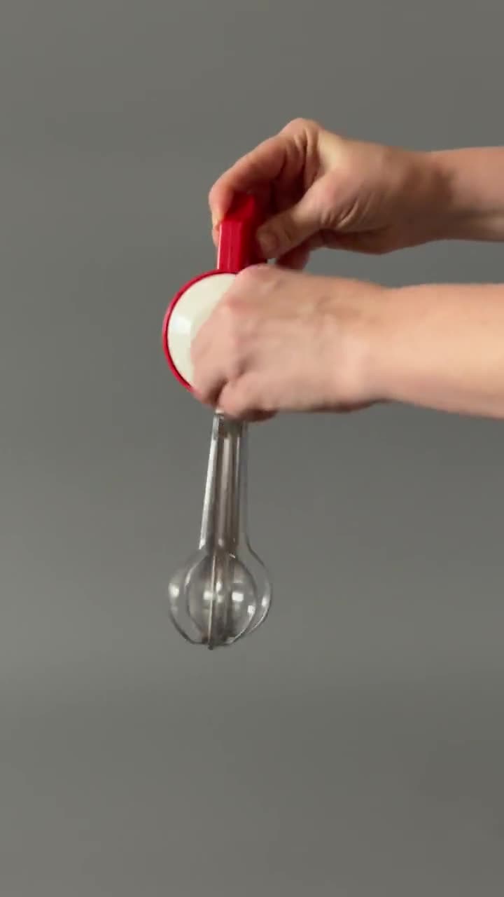 ビンテージの卵泡立て器、ソビエト時代のビンテージハンドミキサー