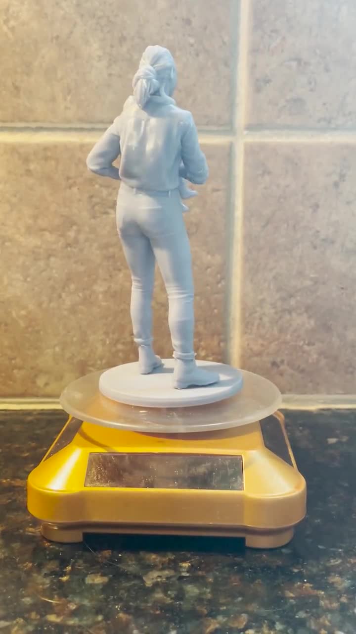 Dina Seattle Figurine the Last of Us 2 3D Resin Printed 