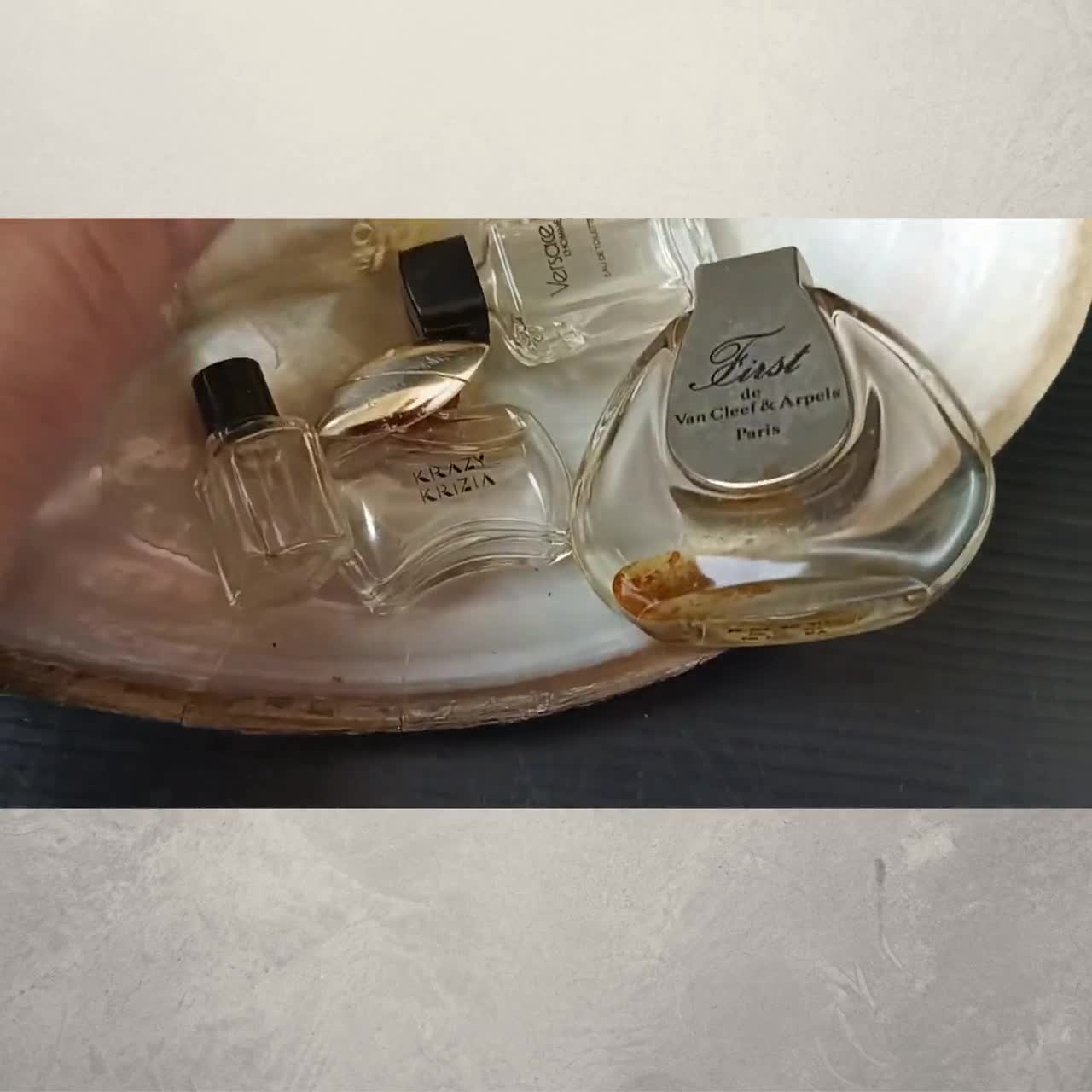 ヴィンテージ ミニチュア香水瓶セット – バリエーションA