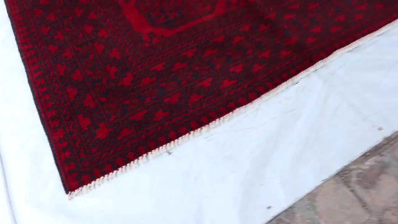 Alfombra Akhcha nueva hecha a mano de 5'4 x 7'7 pies, alfombra afgana Akhcha de pelo alto, alfombra para decoración del hogar, mesa de comedor, sala de estar, alfombra Bokhara, dormitorio u oficina. video poster