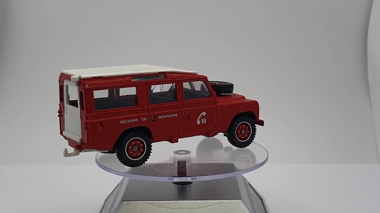 SOLIDO - LAND Rover 109 avec Zodiac EUR 14,00 - FR