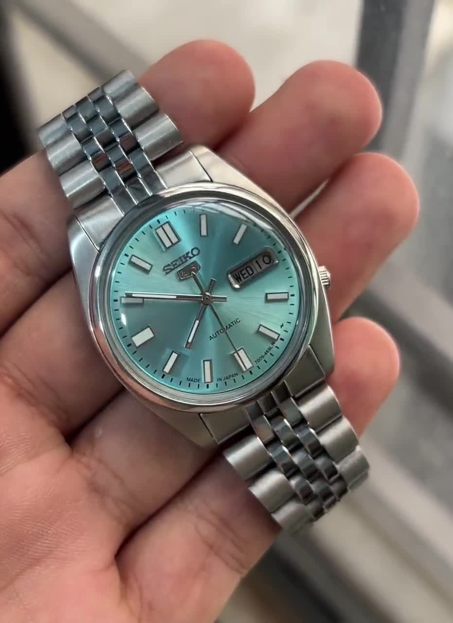 Seiko 5 Automatic 17 Jewels Ice Blue Dial Japan Men's Watch Cal
