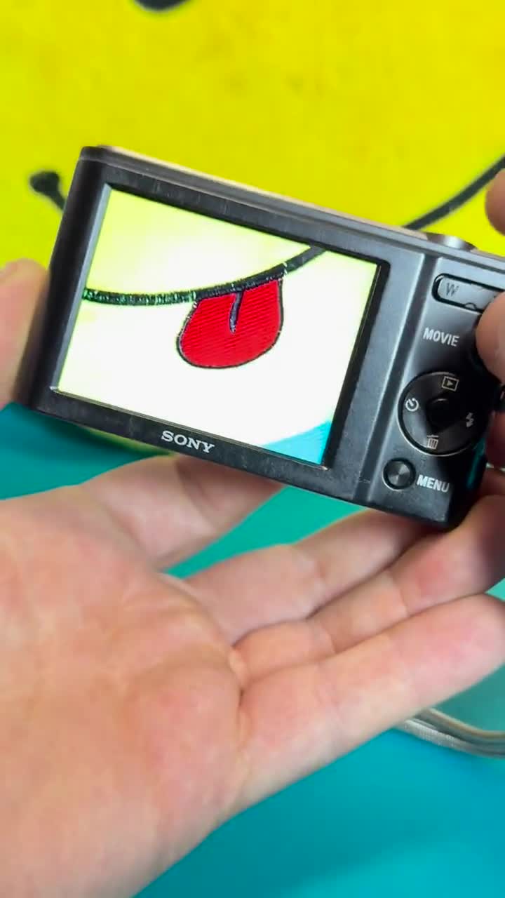 ヴィンテージ ソニー サイバーショット DSC-W810 デジタルカメラ