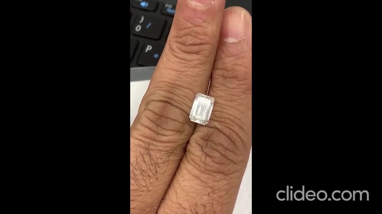 3.01ct D VS1 エメラルドカット ラボグロウンダイヤモンド：IGI認定