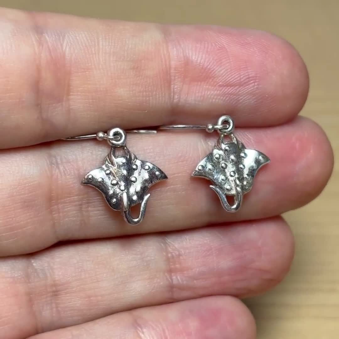 Orecchino Manta Ray Orecchini a gancio in argento sterling