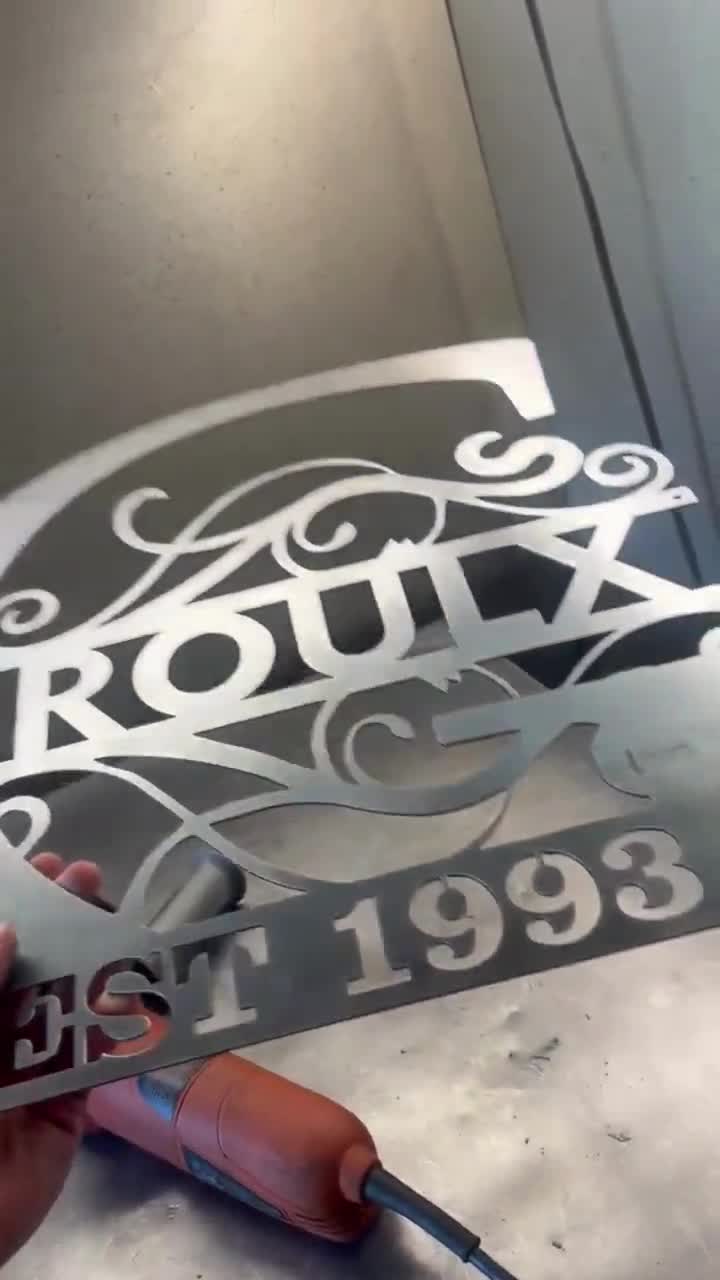 Letrero de playa de metal personalizado / Arte de surf en metal / Decoración de playa para el hogar / Decoración de surf para el hogar / Arte de pared de metal / Letrero de surf personalizado video poster