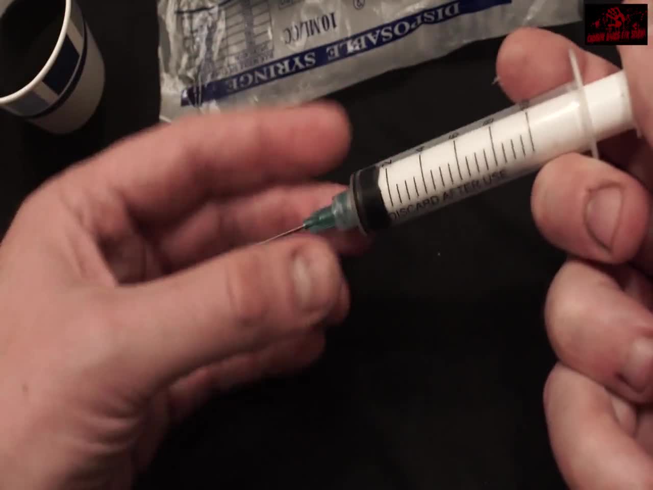 Jeringa retráctil para acrobacias: utilería cinematográfica realista para  escenas médicas, efectos especiales y producciones teatrales.