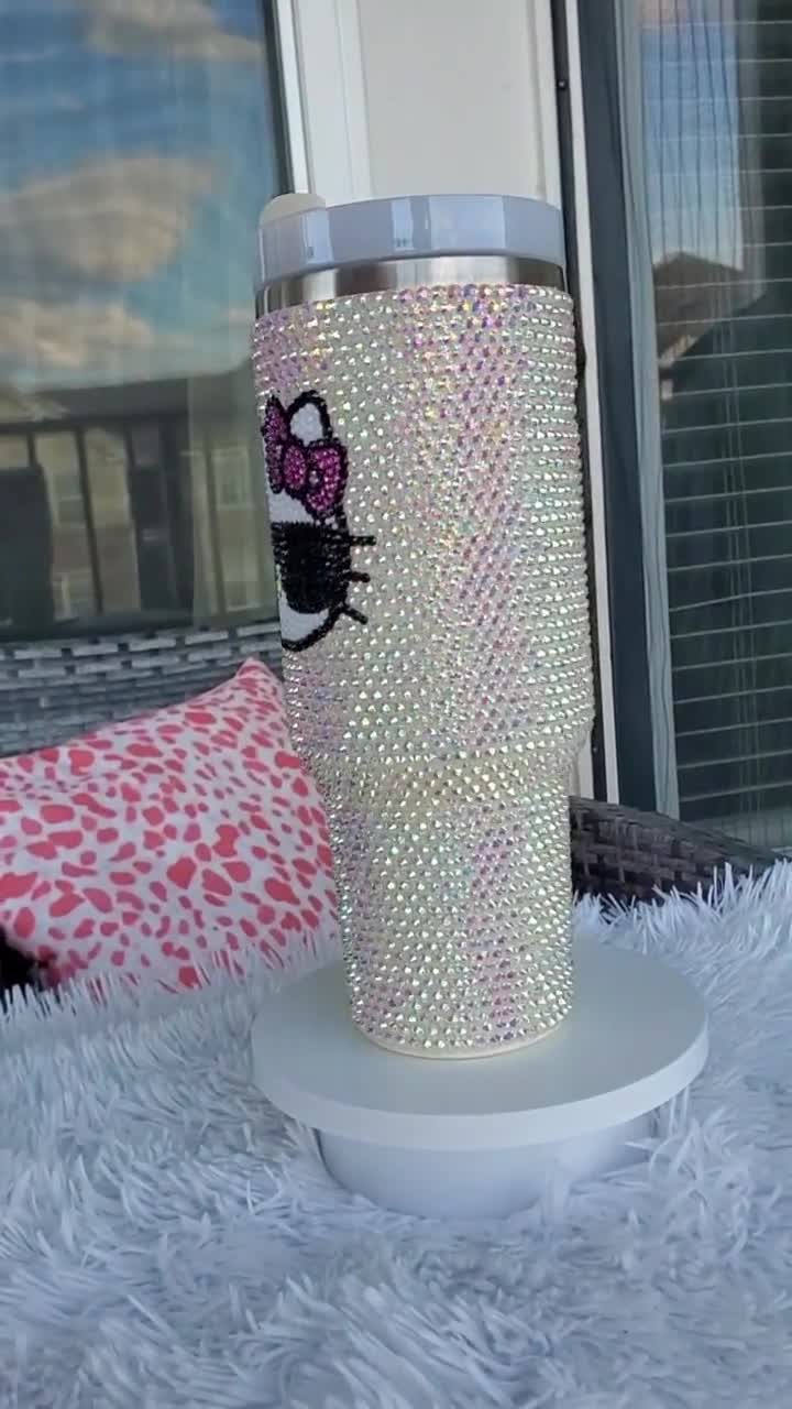 Vaso Stanley de 40 oz/ Vaso Stanley de 40 oz con diamantes de imitación/ Vaso brillante/ Vaso deslumbrante/ Hello Kitty video poster