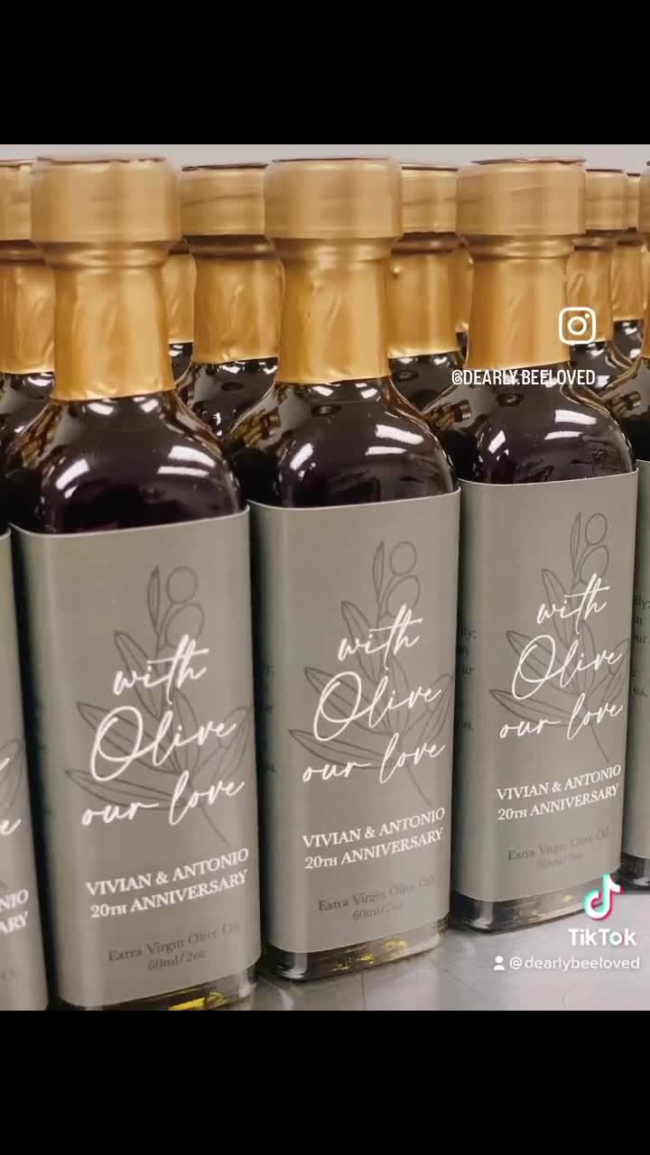 Wow Your Guests With These DIY Infused Olive Oil Wedding Favors