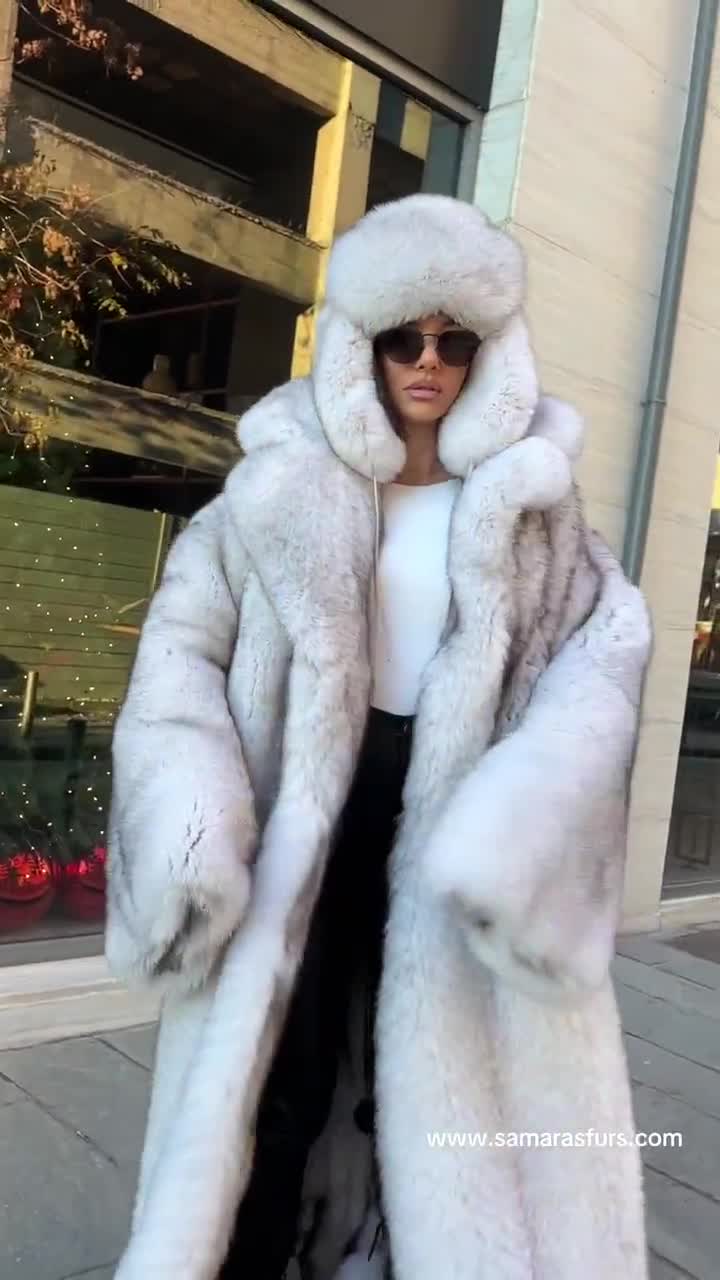 Luxury Double Sided Full Length Saga Blue Fox Fur Coat With Huge