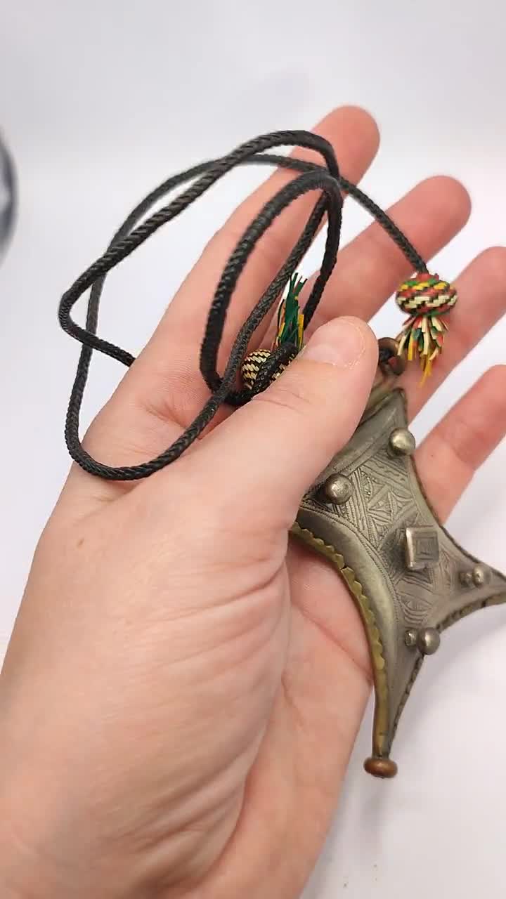 アンティークのトゥアレグ族のお守りペンダント、チェロット族のお守り